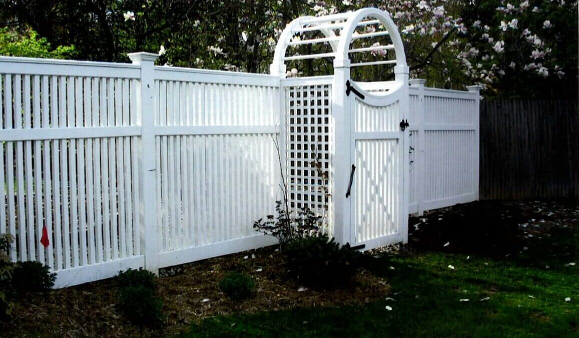 Vinyl Fencing